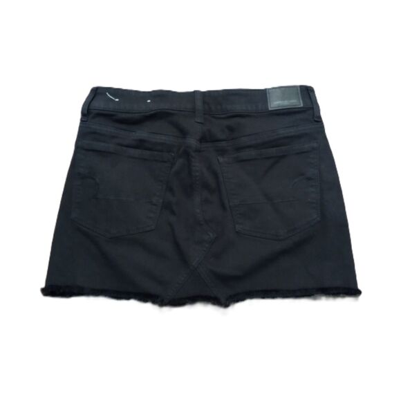 AMERICAN EAGLE Mini Jean Skirt Sz 4 Women's Black Stretch Denim Raw Hem - Picture 2 of 4